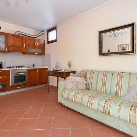 Prestige Apartment Sirmione Eksteriør bilde