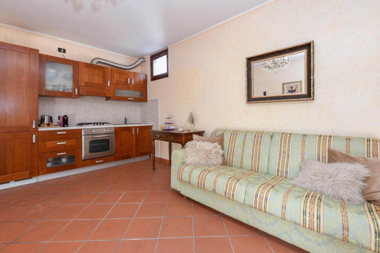 Prestige Apartment Sirmione Eksteriør bilde