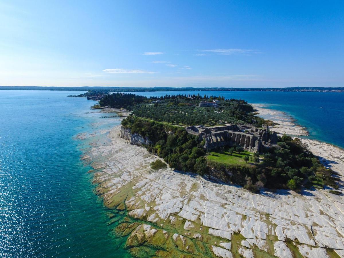 Prestige Apartment Sirmione Eksteriør bilde